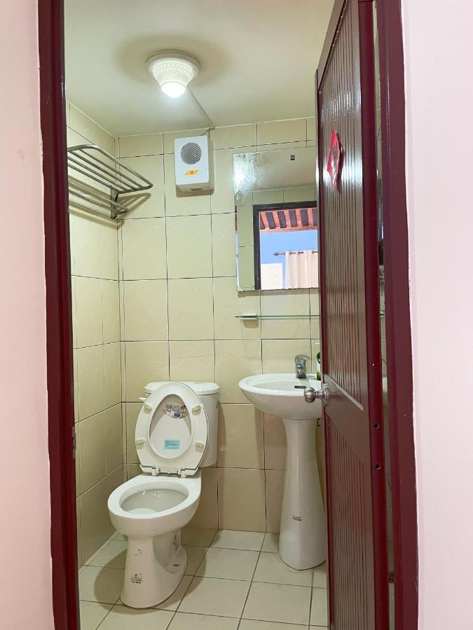Xinqin B&B - City Area Jincheng Eksteriør billede