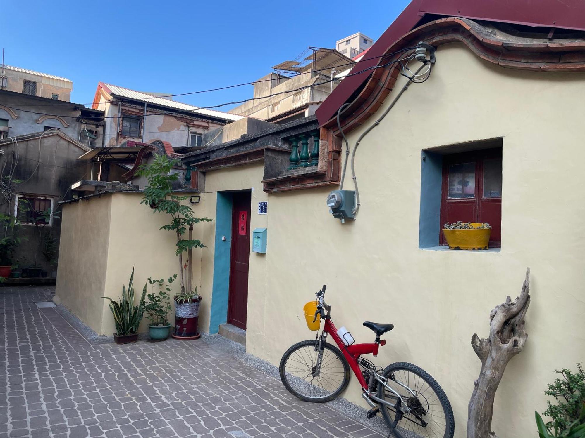 Xinqin B&B - City Area Jincheng Eksteriør billede